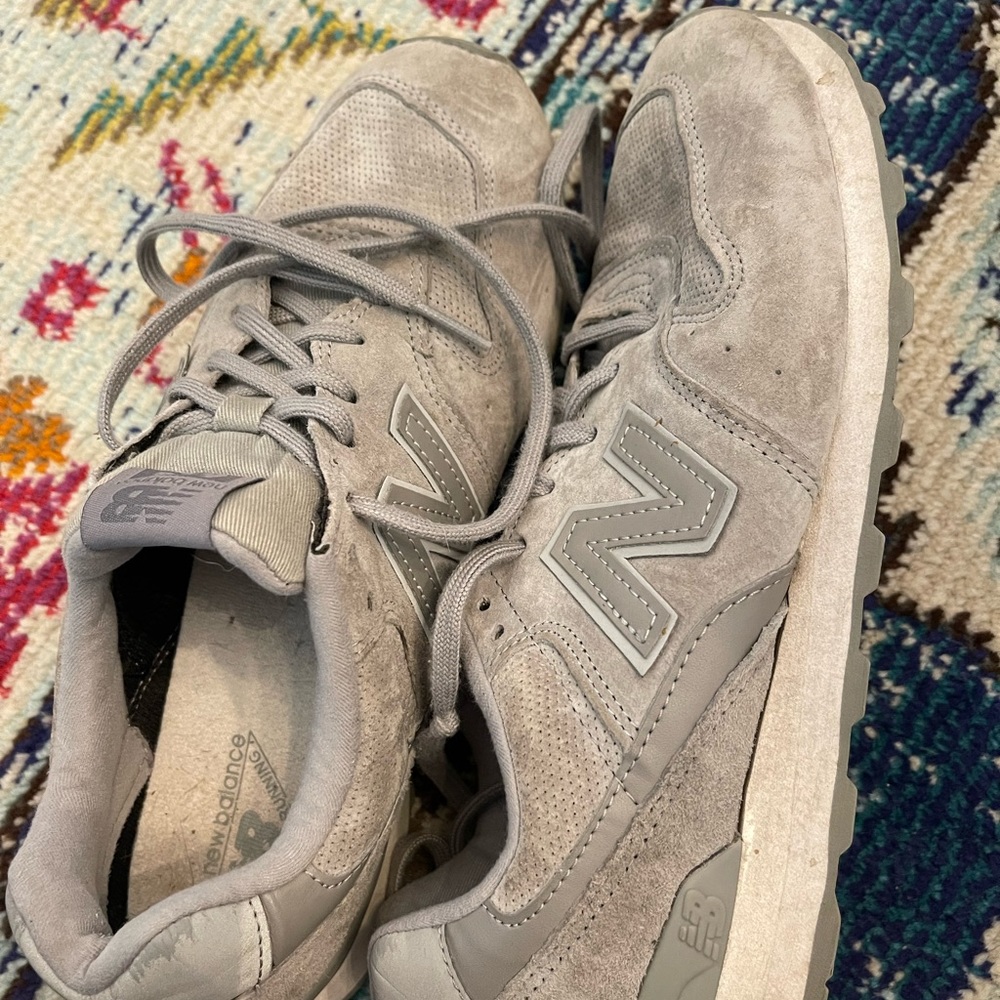 Grey New Balance 696s